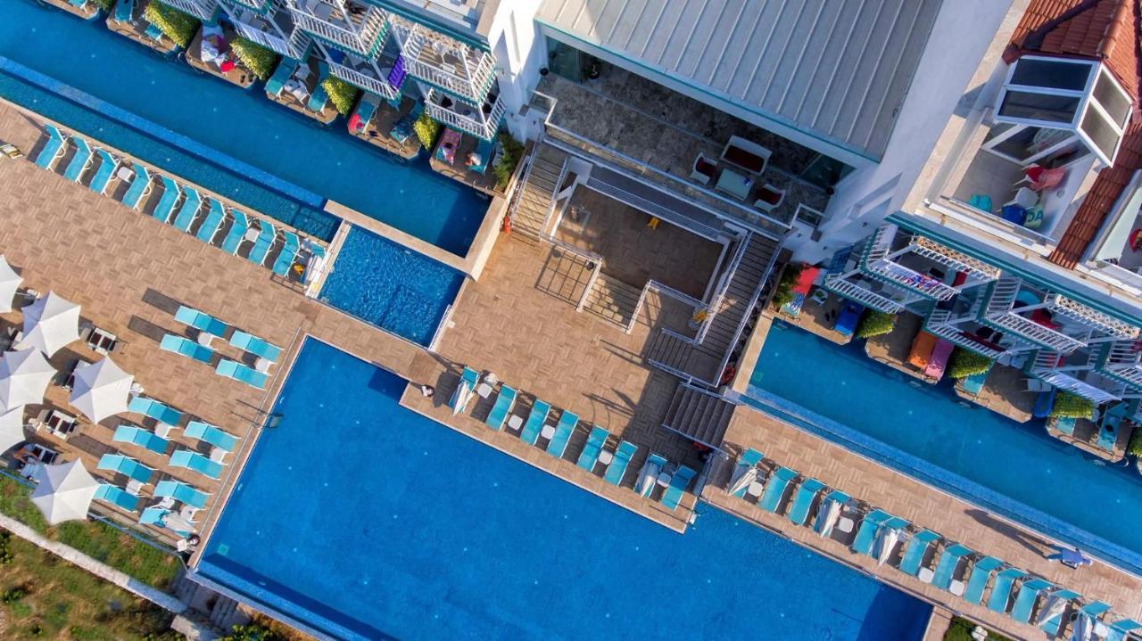 Sertil Deluxe Hotel & Spa - Adult Only Öludeniz Exteriör bild
