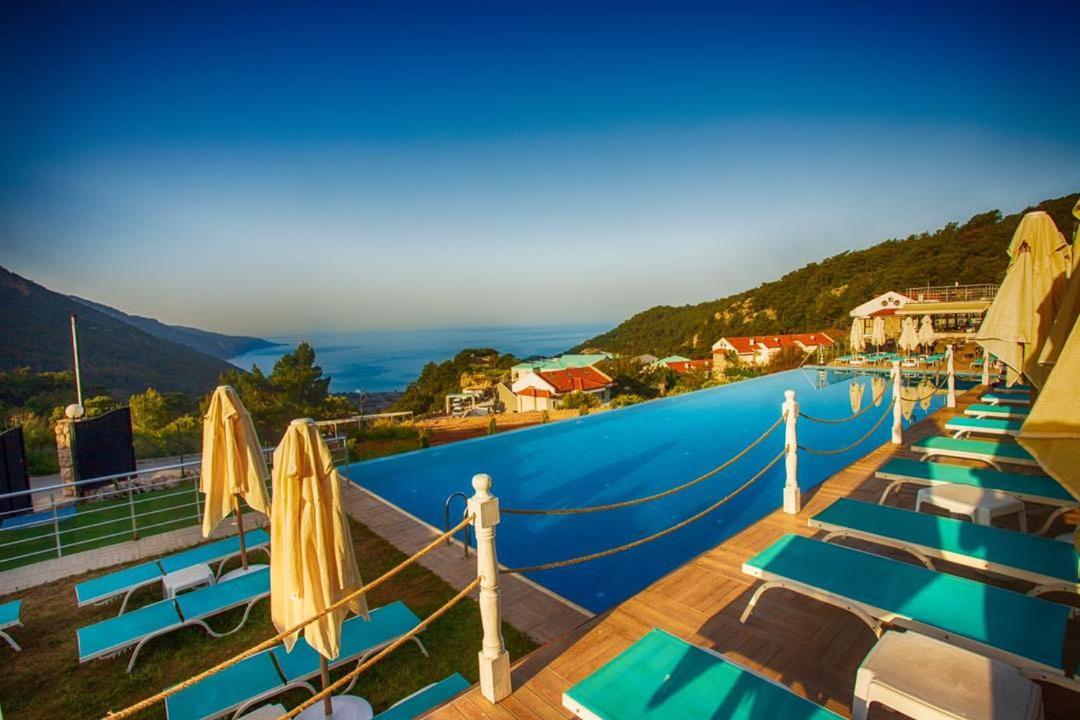 Sertil Deluxe Hotel & Spa - Adult Only Öludeniz Exteriör bild