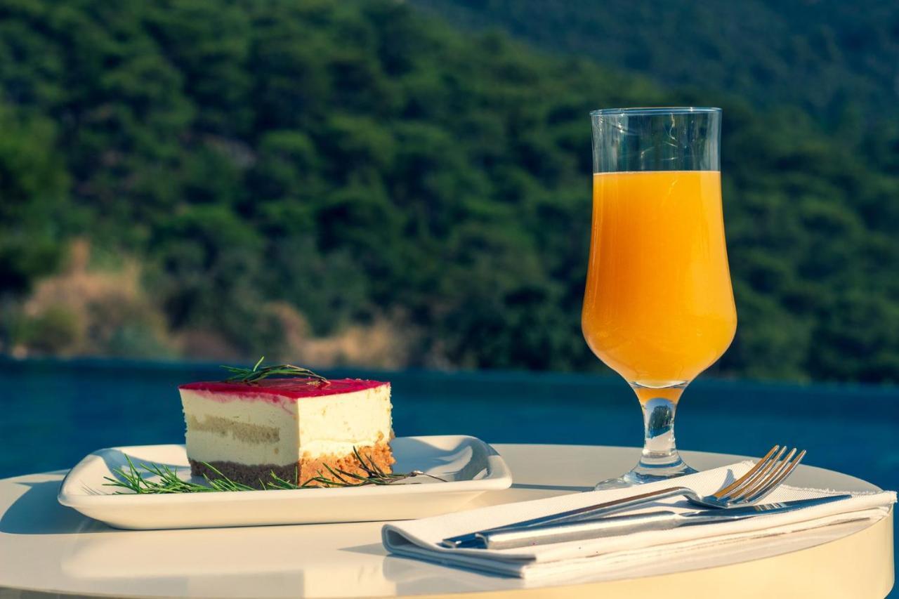 Sertil Deluxe Hotel & Spa - Adult Only Öludeniz Exteriör bild