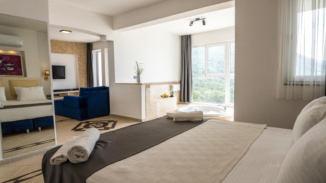 Sertil Deluxe Hotel & Spa - Adult Only Öludeniz Exteriör bild